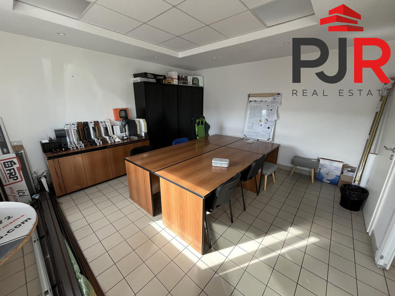 Local d'activités - 432 m²