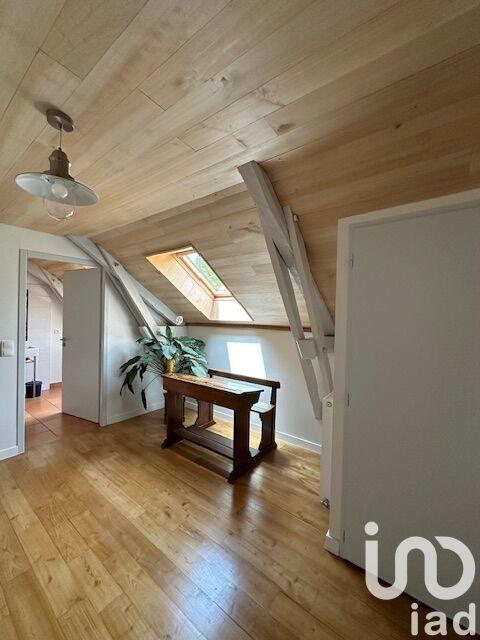 Maison - 300 m² - 9 pièces