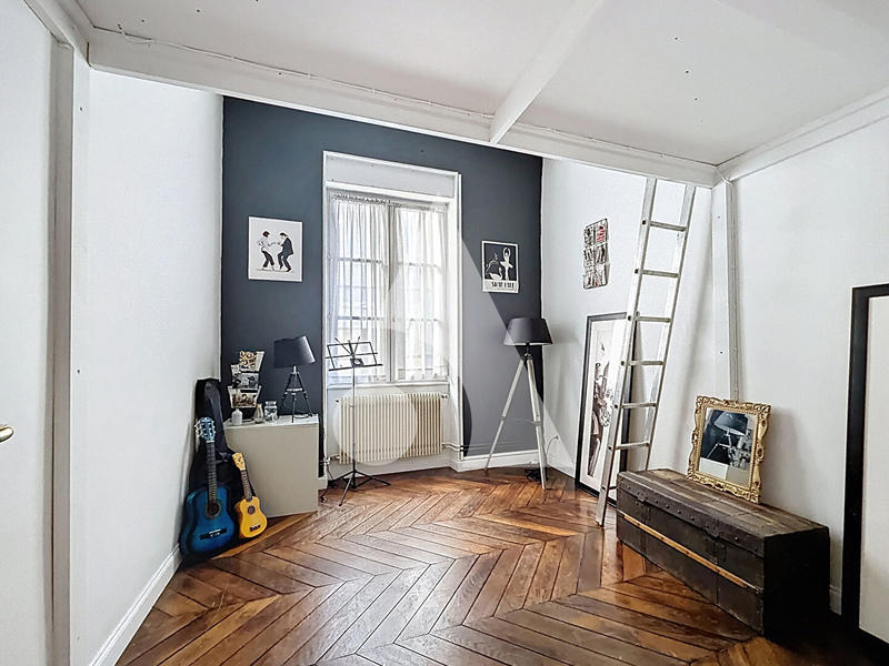 Appartement - 250 m² - 10 pièces