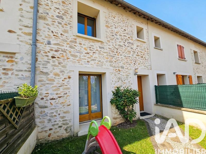 Maison - 74 m² - 5 pièces