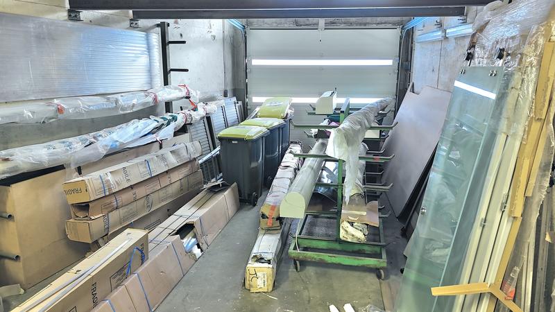 Local commercial - 300 m² - 1 pièce