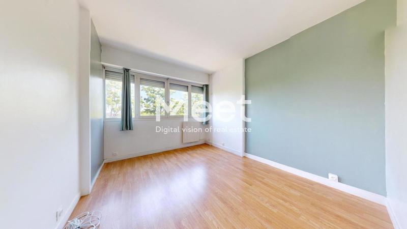Appartement - 99 m² - 4 pièces