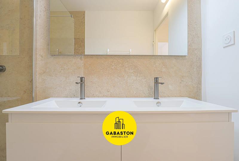 Appartement - 88 m² - 4 pièces