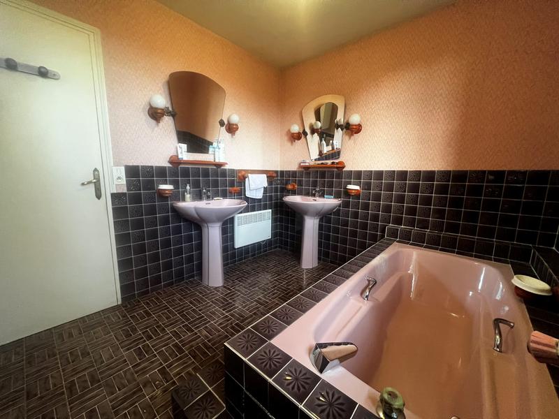 Maison - 130 m² - 6 pièces