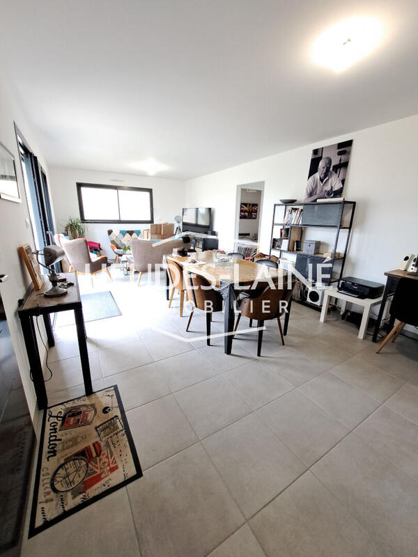 Maison - 90 m² - 4 pièces