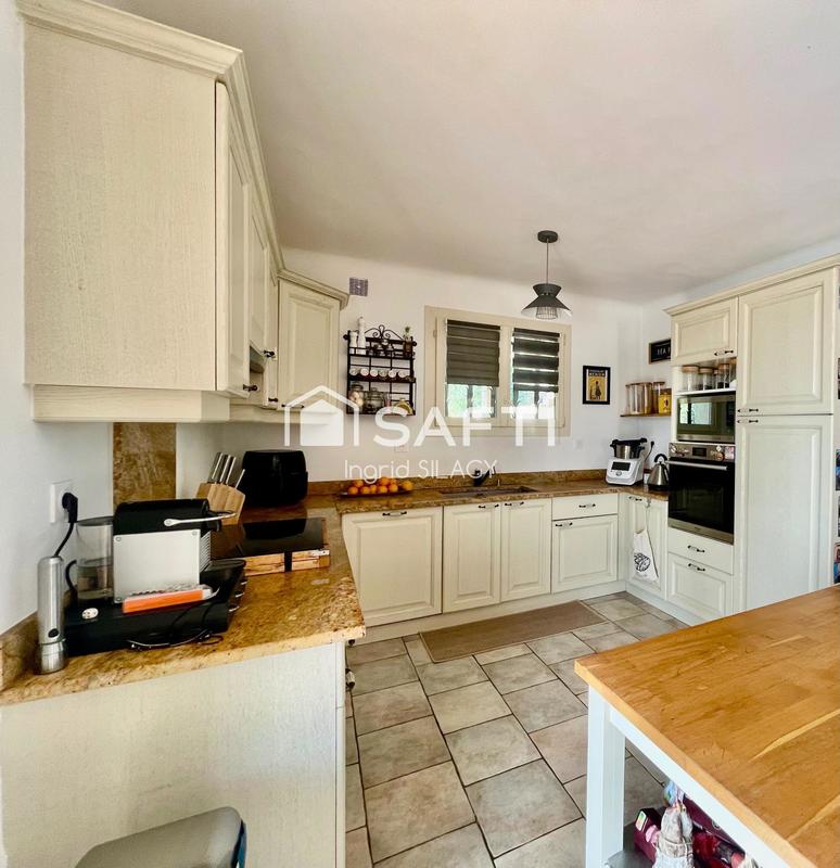 Maison - 200 m² - 7 pièces