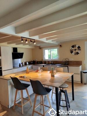 Maison - 300 m² - 5 pièces