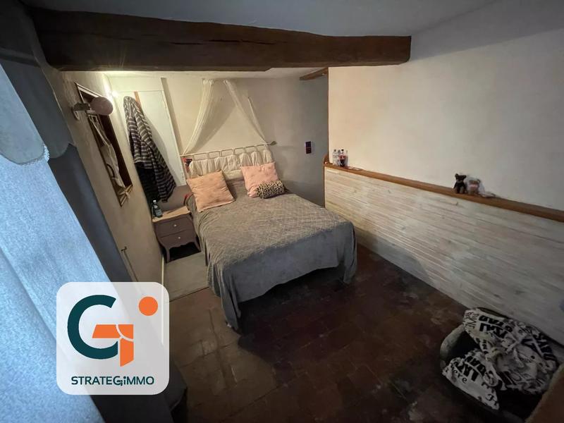 Maison - 320 m² - 12 pièces