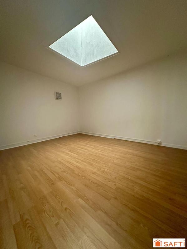 Local commercial - 470 m² - 10 pièces