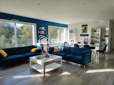 Maison - 183 m² - 9 pièces