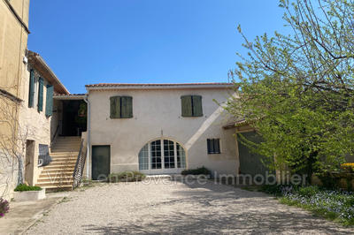 Maison - 460 m² - 12 pièces