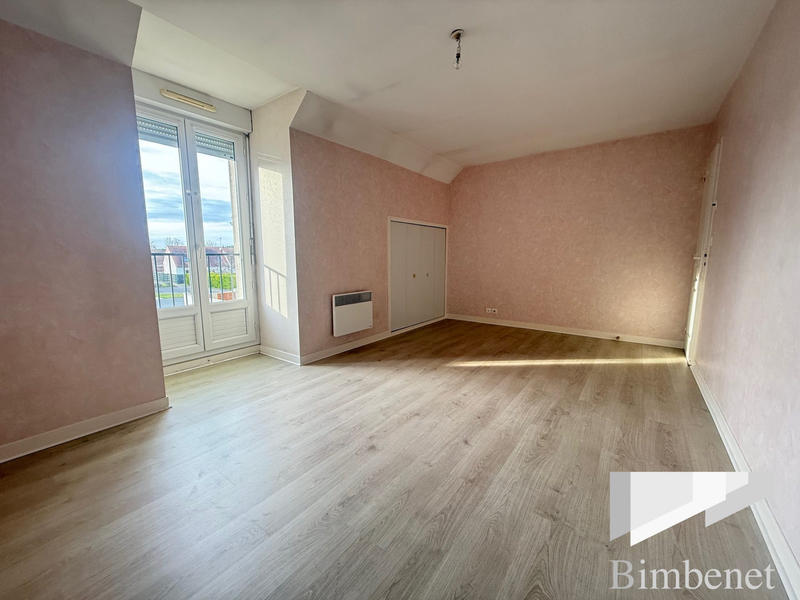 Maison traditionnelle - 141 m² - 6 pièces