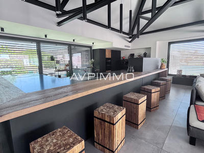 Villa - 415 m² - 6 pièces