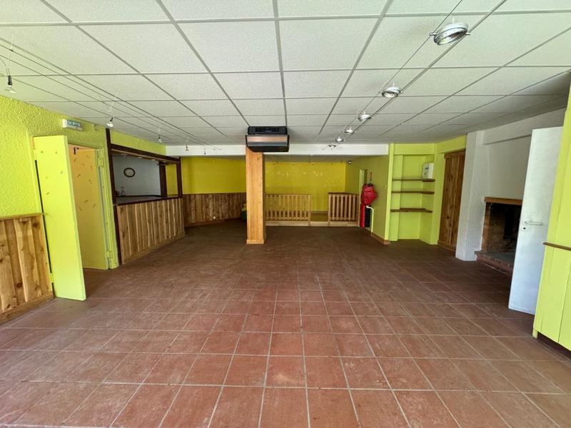 Maison - 200 m² - 3 pièces