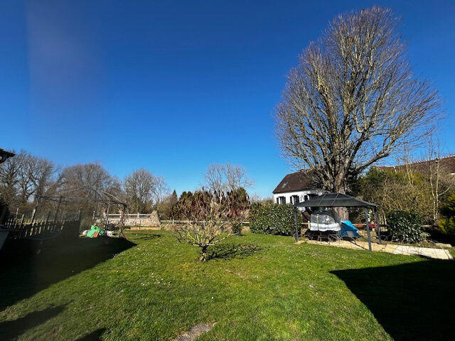 Maison - 135 m² - 7 pièces