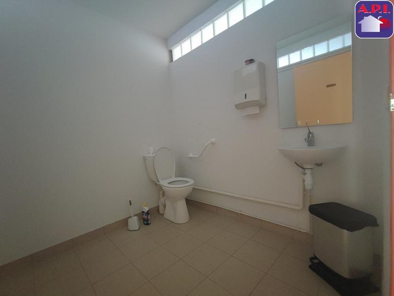 Bureau - 45 m² - 2 pièces