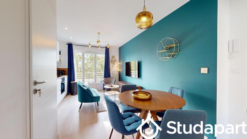 Chambre - 11 m² - 1 pièce