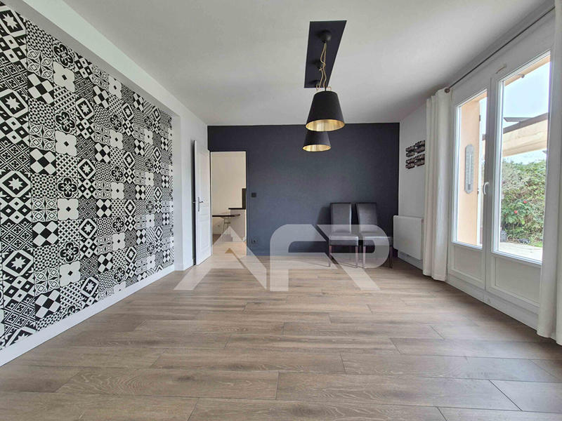 Maison - 164 m² - 7 pièces
