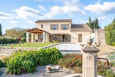 Maison en pierre - 157 m² - 6 pièces