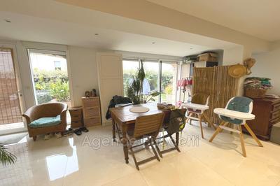 Appartement - 94 m² - 3 pièces