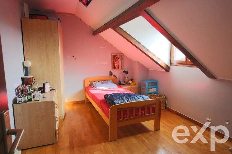 Maison - 147 m² - 7 pièces