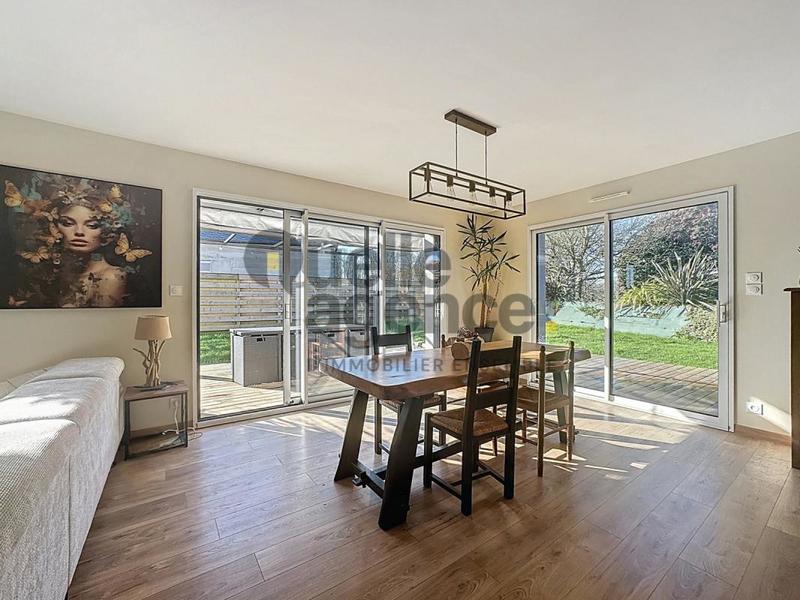 Maison - 128 m² - 5 pièces