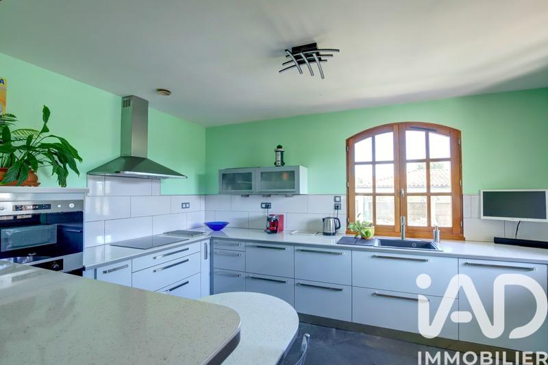 Maison - 96 m² - 5 pièces