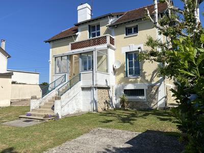 Maison - 147 m² - 7 pièces