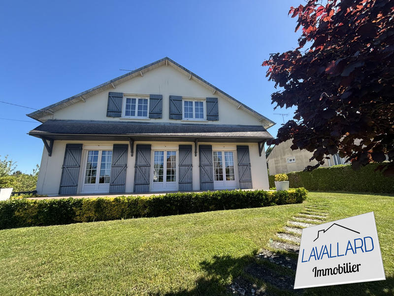 Maison - 176 m² - 7 pièces