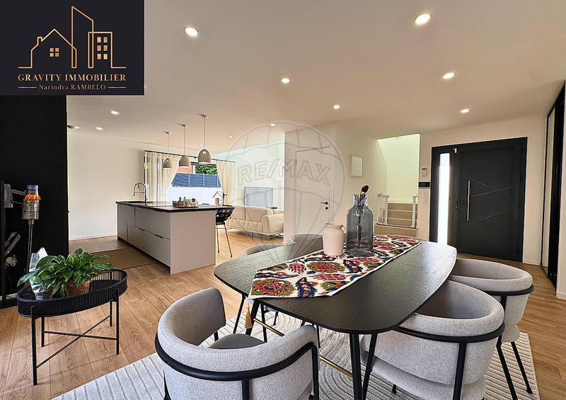 Maison - 151 m² - 5 pièces