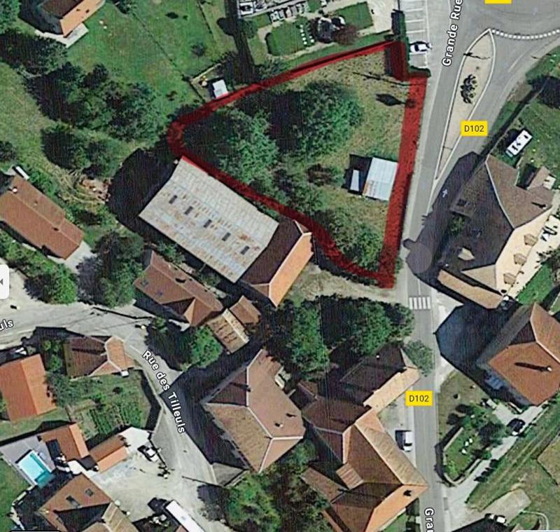 Terrain constructible - 1 500 m²