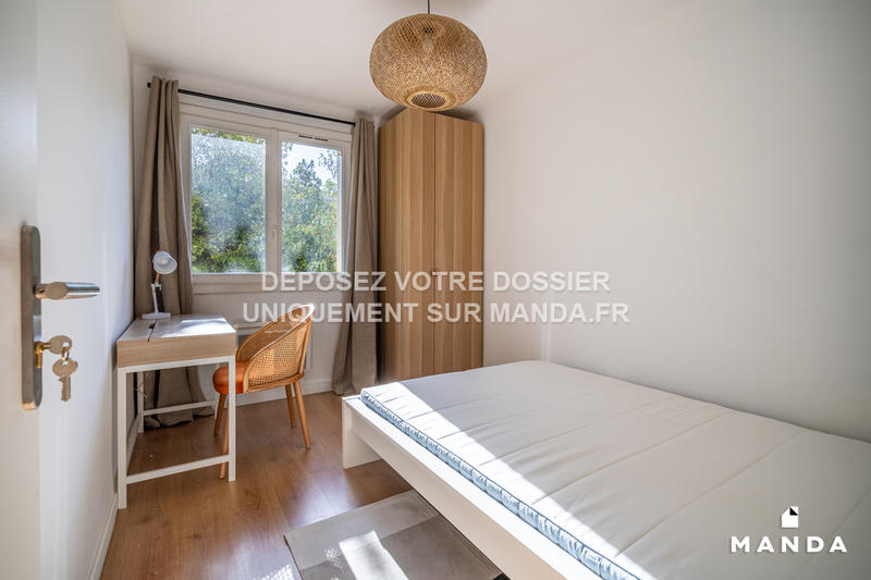 Chambre - 10 m² - 4 pièces