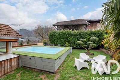 Maison - 160 m² - 6 pièces