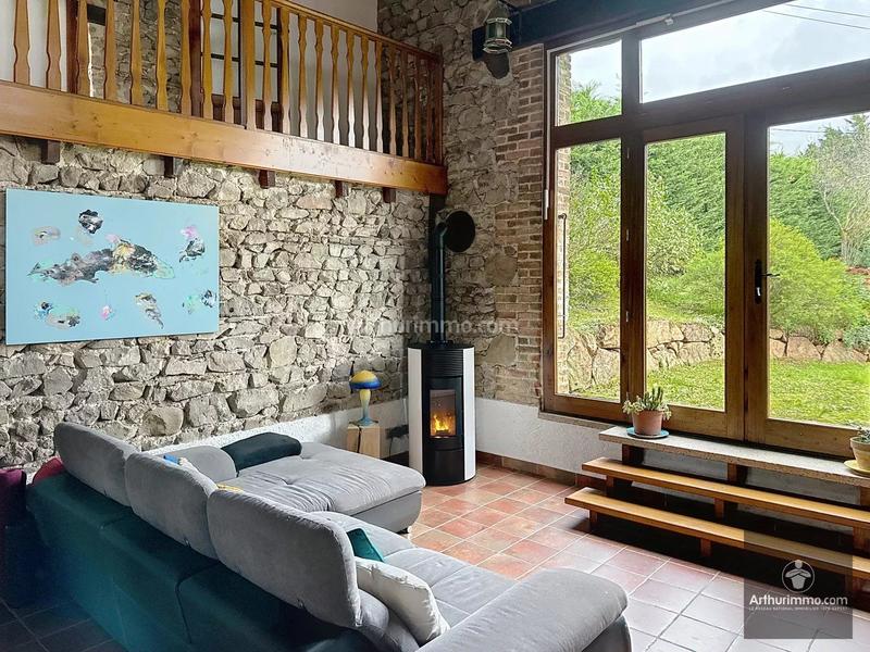 Maison - 340 m² - 8 pièces