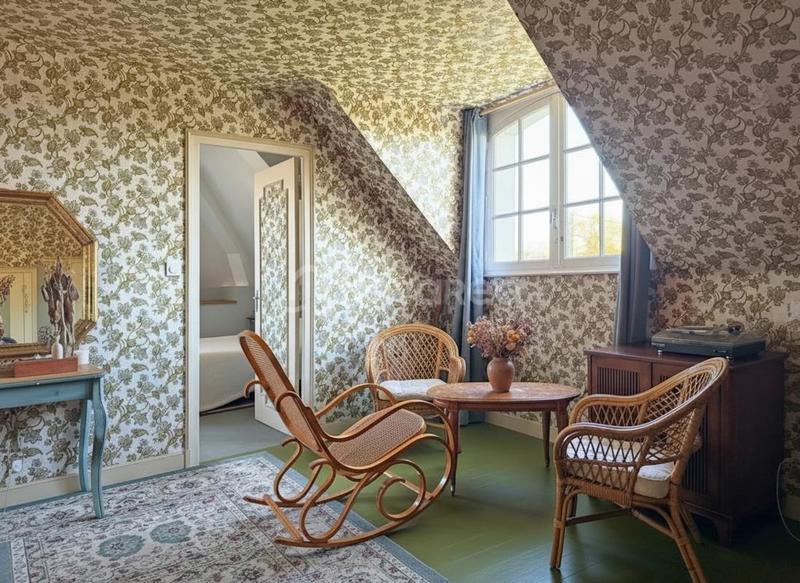 Maison - 175 m² - 8 pièces