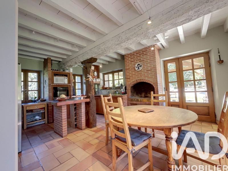 Maison - 564 m² - 13 pièces