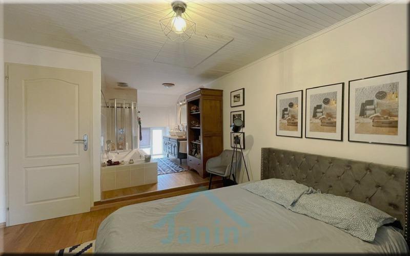 Maison - 194 m² - 7 pièces