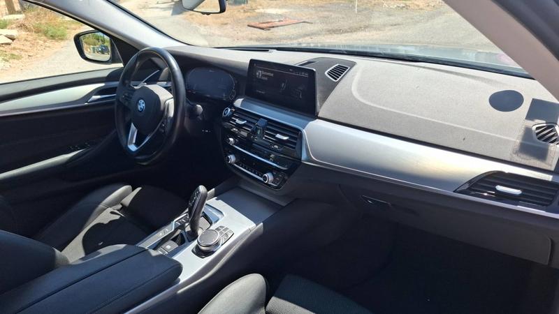 Bmw Série 5 530e 2.0 i 252 Hybrid Steptronic8 Sportline - Automatique