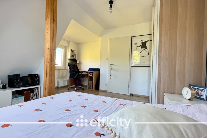 Maison - 383 m² - 12 pièces