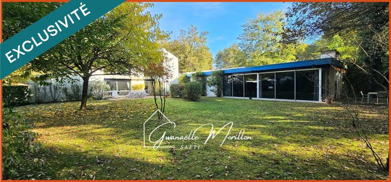 Maison - 320 m² - 9 pièces