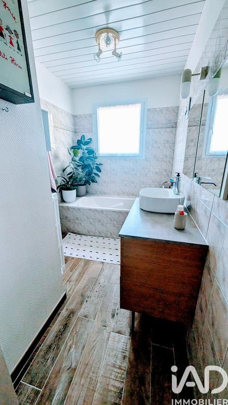 Maison - 199 m² - 7 pièces