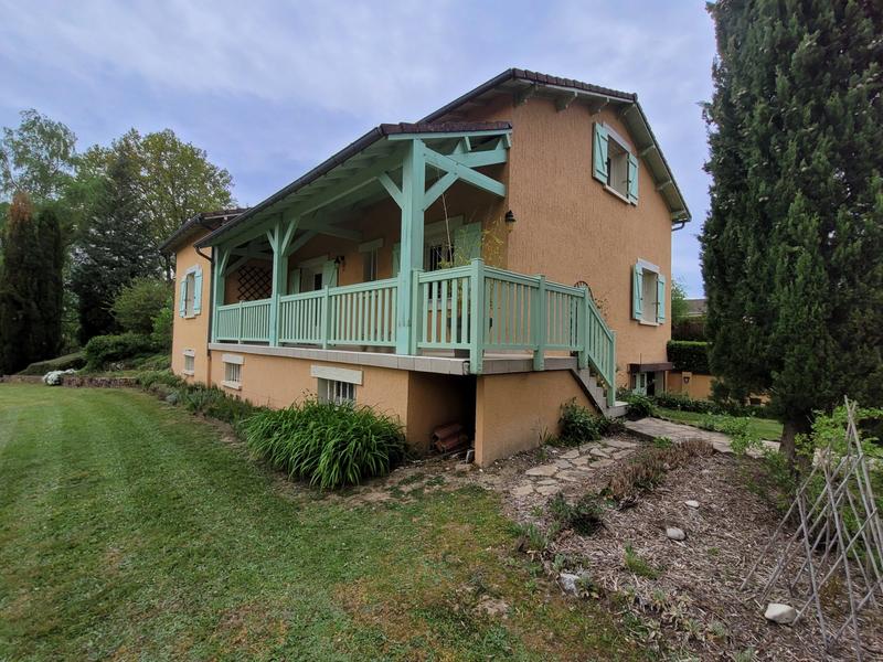 Maison - 172 m² - 7 pièces