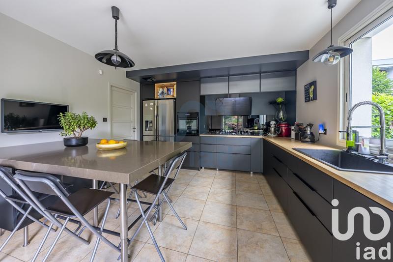 Maison - 170 m² - 6 pièces