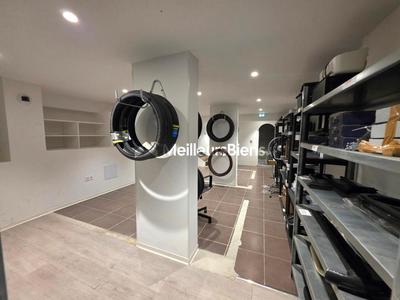 Local commercial - 102 m² - 3 pièces