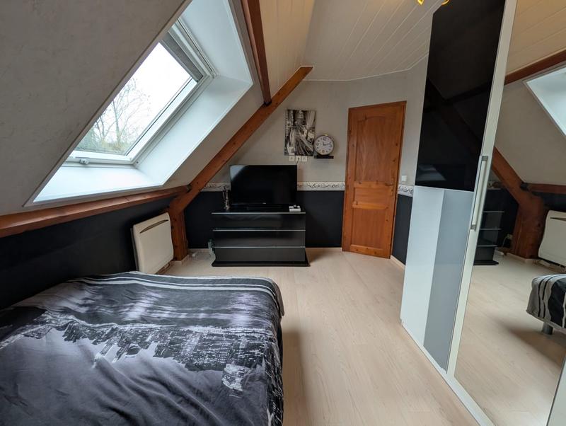 Maison - 127 m² - 8 pièces