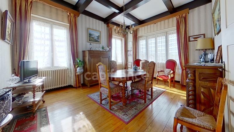 Maison - 130 m² - 6 pièces