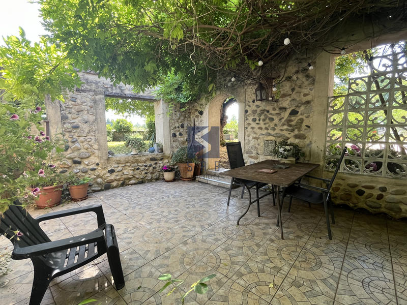 Propriété - 395 m² - 15 pièces