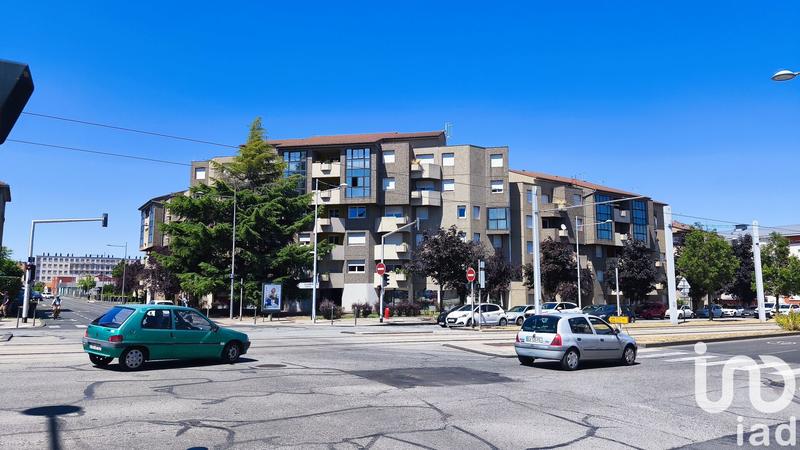 Appartement - 80 m² - 4 pièces