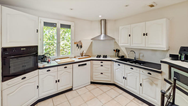 Maison - 121 m² - 5 pièces