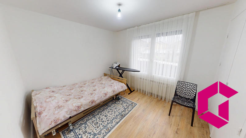 Maison - 156 m² - 11 pièces